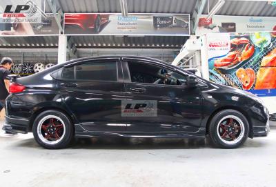 HONDA CITY ล้อแม็ก - TOQR D1F สีดำขลิบแดงขอบเงา สเปค - 15X7.0 4x100 ET35 รัดยาง - YOKOHAMA Alliance 030EX AL30 เบอร์ - 195/55R15