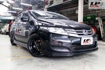 


รถ - HONDA CITY  ล้อแม็ก - LENSO JAGER DYNA สีดำด้าน  สเปค - 16x7.0 4x100 ET35 รัดยาง - YOKOHAMA BluEarth-ES ES32 เบอร์ - 195/50R16


