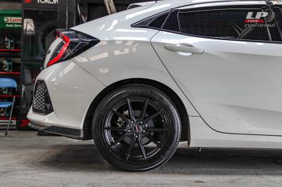 รถ - HONDA CIVIC X FC ล้อแม็ก - LENSO JAGER JAVA ดำด้านหน้าด้าน สเปค - 17x7.5 ET38 5x114.3 รัดยาง - YOKOHAMA ADVAN BD V552 เบอร์ - 215/50-17 (ยางเดิม)