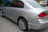 Honda Civic + ล้อแม็ก SSW Fin (S105) 17นิ้ว สีHyper Silver + ยาง DUNLOP LM 703 215/50-17