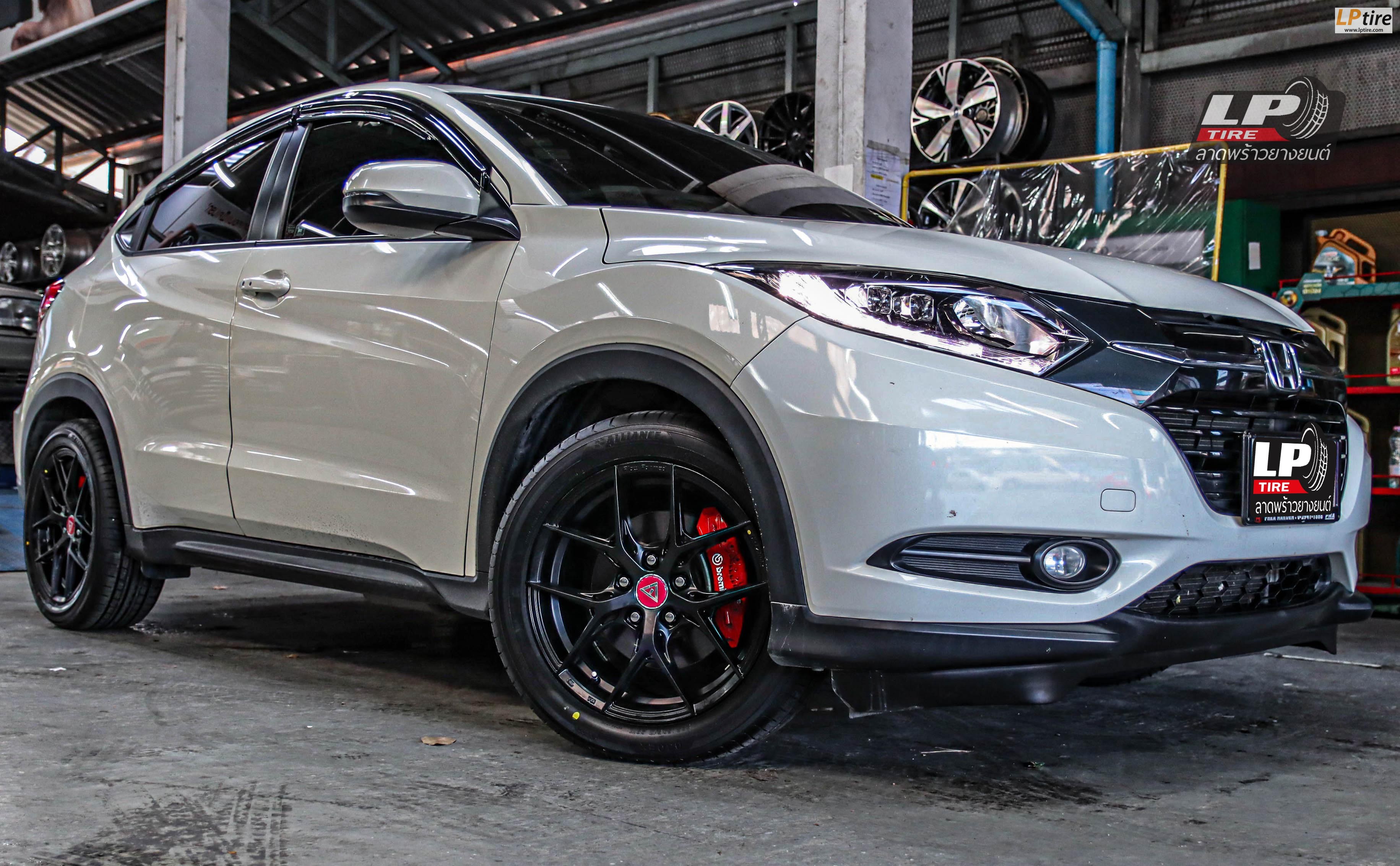 รถ -HONDA HRV ล้อแม็ก - VLF FLOW FORM VLF-20 ดำด้าน สเปค - 17x7.5 ET38 5x114.3