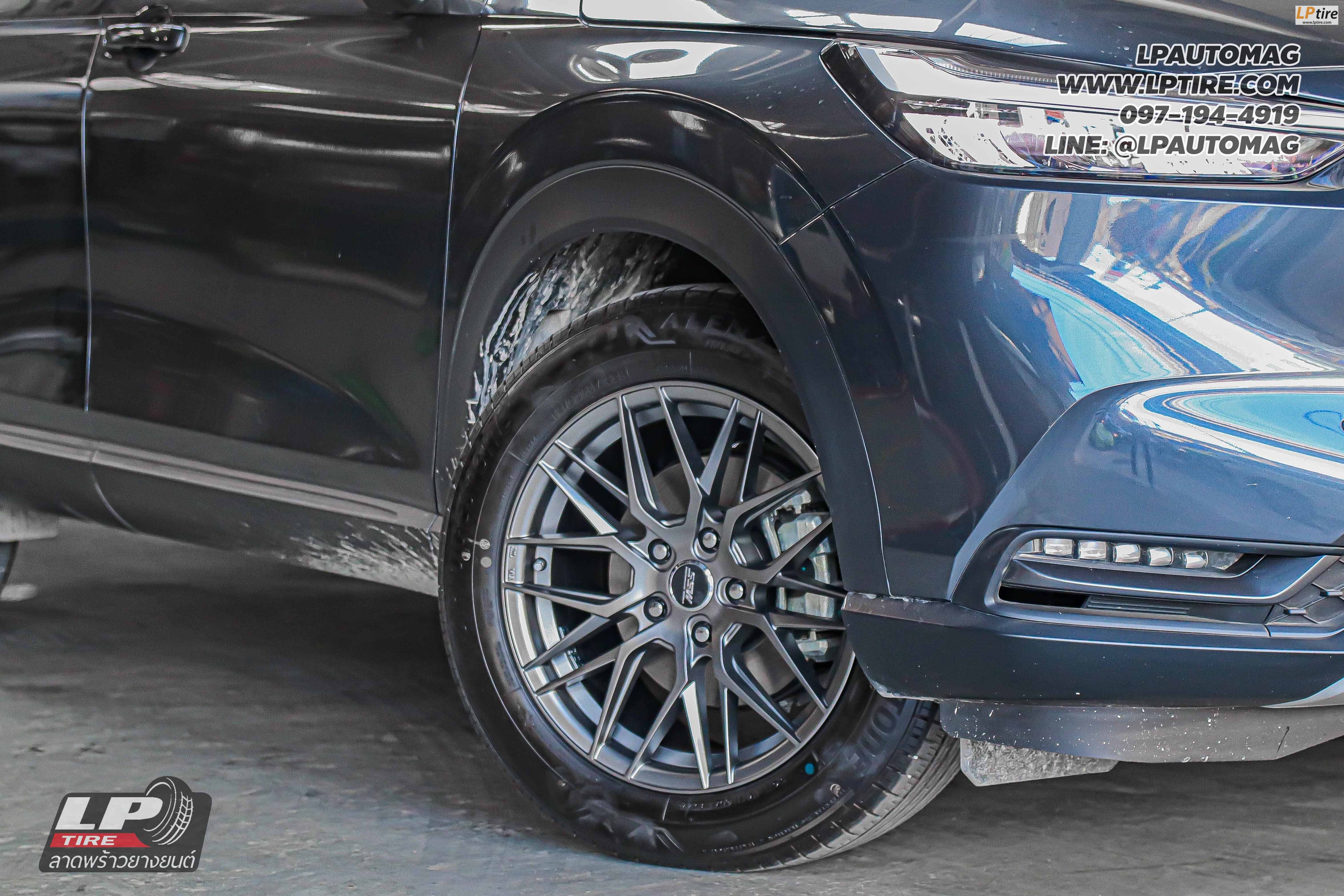 รถ -HONDA HRV ล้อแม็ก -SSW S348 เทา สเปค - 17x8 ET38 5x114.3 ยาง - BRIDGESTONE
เบอร์ -215/60-17