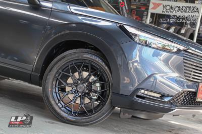 รถ - HONDA HRV ล้อแม็ก - VAGE VF032 ดำด้าน สเปค -18x8.5 ET35 5x112-5x114.3 ยาง - YOKOHAMA V552 เบอร์ - 235/50-18