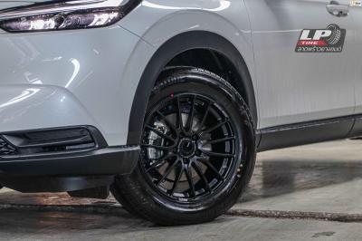 รถ - Honda HRV ล้อแม็ก - ENKEI SC49(MQ39) ดำด้าน ขอบ - 17x7.5 ET42 5x114.3 ยางเดิม - Bridgeston
เบอร์ - 215/60R17