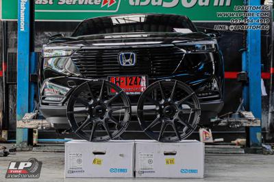 รถ - HONDA HRV ล้อแม็ก - ENKEI SC46 ดำด้าน สเปค - 17x7.5 ET35 5x114.3ยาง - BRIDGESTONE
เบอร์ -215/60-17