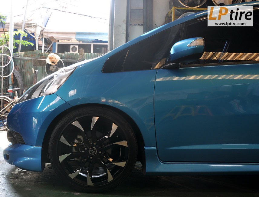 Honda Jazz + แม็ก Wolf Race Euro Sport 17นิ้ว สีดำหน้าเงา + ยาง NEUTON NT5000 205/45-17