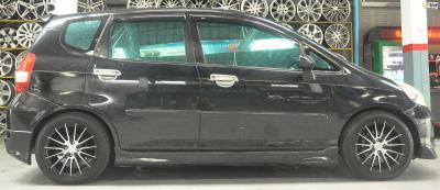 Honda Jazz + แม็ก AJ MH1501 15x7 ET32 ดำหน้าเงา