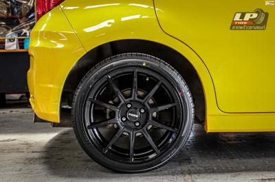 รถ -HONDA JAZZ ล้อแม็ก - MOMO H709 RUSH ดำด้าน ขอบ - 17x7.5 ET40 4x100 ยาง - YOKOHAMA ES32 เบอร์ - 205/45-17