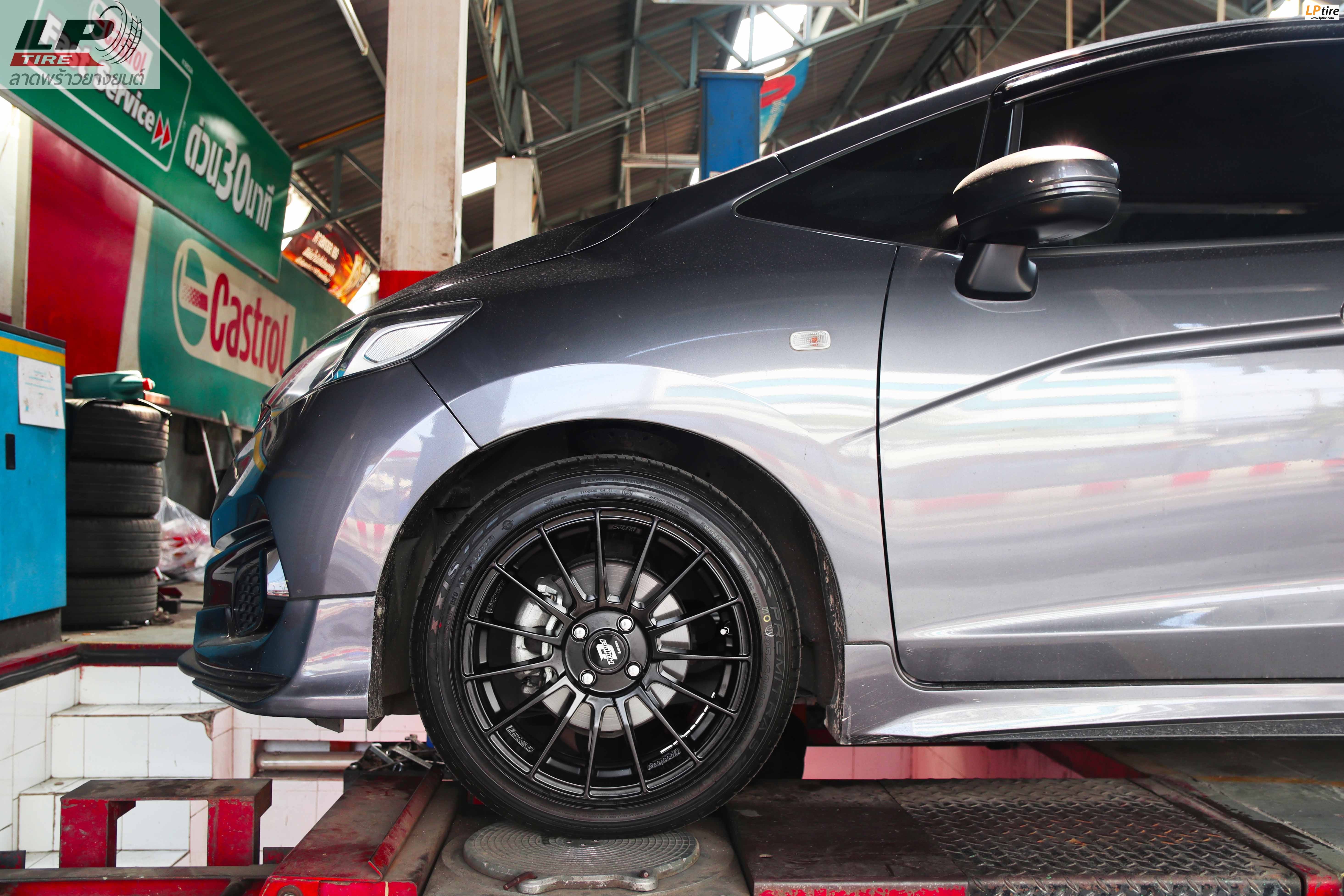 #HONDA#JAZZ จัดแม็ก #LENSO#RACE5 16x7 ET40 4x100 #ดำด้าน พร้อมยางยนต์ MAXXIS HP5 195/50-16 ปี20 สวยงามลงตัว