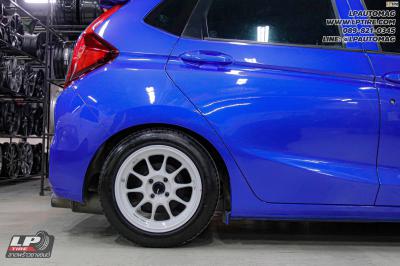 รถ - HONDA JAZZ ล้อแม็ก - ENKEI SC55 ขาว สเปค - 15x7 ET28 4x100 ยาง - LENSO D-1CS เบอร์ - 195/55-15