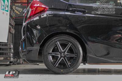 รถ -HONDA JAZZ ล้อแม็ก - LENSO JAGER CRAFT ดำเงามิลลิ่งก้านเงิน สเปค - 15x7 ET35 4x100 รัดยาง - BRIDGESTONE RE004 เบอร์- 195/55-15