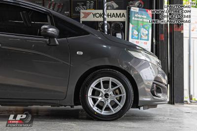 HONDA JAZZ ล้อแม็ก -EmotionR FRE BY LENSO SILVER สเปค - 15x7 ET35 4x100 ยางรถยนต์ - ALLIANCE AL30 030Ex เบอร์ - 195/55-15