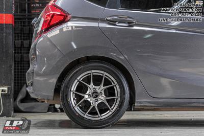 รถ - HONDA JAZZ ล้อแม็ก - LENSO Jager Dyna HB สเปค - 16x7 ET35 4x100 รัดยาง - YOKOHAMA ES32
เบอร์ - 195/55-16