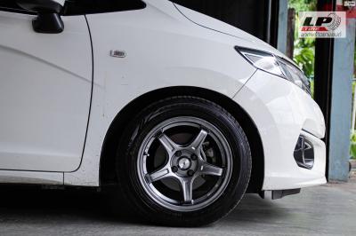 รถ - HONDA JAZZ ล้อแม็ก - APEX ZX140 สี สเปค - 15x7 4x100 ET35 รัดยาง - DUNLOP LM704 เบอร์ - 195/55-15