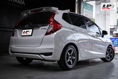 รถ - HONDA JAZZ ล้อแม็ก - APEX ZX140 สี สเปค - 15x7 4x100 ET35 รัดยาง - DUNLOP LM704 เบอร์ - 195/55-15