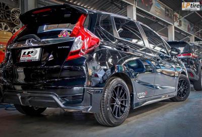 รถ - HONDA JAZZ ล้อแม็ก - ENKEI SC48 สีดำด้าน สเปค - 15X7.0 4x100 ET38 รัดยาง - YOKOHAMA A-Drive AA01 เบอร์ - 195/55R15