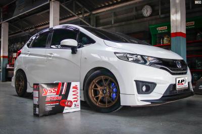 
HONDA JAZZ GK จัดล้อแม็ก #LENSO RACE-3 15x7.5 ET35 4x100 #สีน้ำตาลไหม้ คู่ยางยนต์ HANKOOK K-120 195/55-15


พร้อมจัดสปริงโช๊คอัพ #YSS HONDA JAZZ + ฝาครอบ #BREMBO สีน้ำเงิน สวยงามลงตัวครับ
