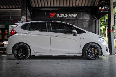 รถ -HONDA JAZZ GK ล้อแม็ก - LENSO Jager Dyna ดำด้าน สเปค - 16x7 ET35 4x100 รัดยาง - YOKOHAMA ES32 เบอร์ - 195/50-16