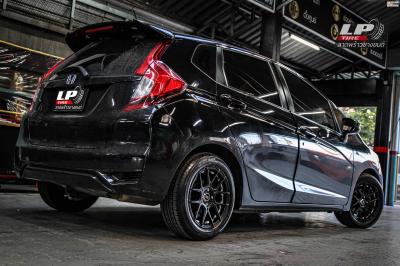 รถ - HONDA JAZZ GK ล้อแม็ก - ENKEI SC40 ดำอันเดอร์คัตเงิน สเปค - 15x7 ET35 4x100 รัดยาง - ALLIANCE AL30 030Ex เบอร์ - 195/55-15