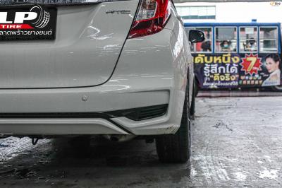 รถ - HONDA JAZZ ล้อแม็ก - TORQ TAR ดำด้านหน้าชา ขอบ -15x7 ET35 4x100 ยาง- YOKOHAMA A-DRIVE AA01 เบอร์ 195/55-15