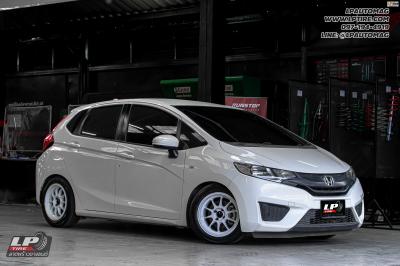 รถ - HONDA JAZZ ล้อแม็ก - ENKEI SC55 ขาว สเปค - 15x7 ET28 4x100 ยาง - ALLIANCE AL30 030Ex
เบอร์ - 195/55-15