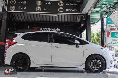 รถ -HONDA JAZZ ล้อแม็ก - ADVANTI N719 FlowForming ดำด้าน สเปค - 17x7 ET40 4x100 ยาง - YOKOHAMA V701 เบอร์ - 205/45-17 ผ้าเบรคหน้า - NEXZTER MU SPEC จานเบรคหน้า RUNSTOP ขยายหน้า SIZE 320 MM น็อตล้อ 7 เหลี่ยม 12x1.5 (ดำ)