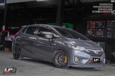 รถ - HONDA JAZZ ล้อแม็ก - NK NK105N (TC105n) Flowforming DGM สเปค - 15x7 ET35 4x100
ยาง - ฺBRIDGESTONE RE004 เบอร์ -195/55-15