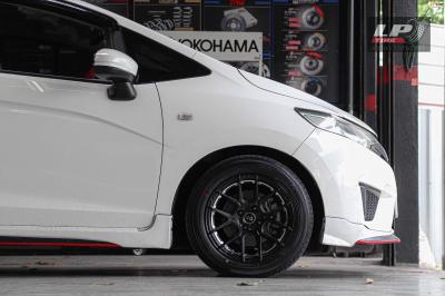 รถ - HONDA JAZZ ล้อแม็ก -ENKEI SC40 ดำด้านอันเดอร์คัตเงิน สเปค - 15x7 ET35 4x100 ยาง - ALLIANCE AL30 030Ex เบอร์ - 195/55-15