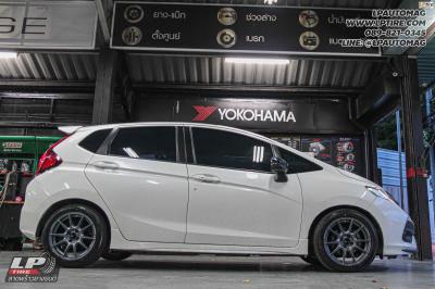 รถ - HONDA JAZZ ล้อแม็ก - ENKEI SC46 เทาด้าน ความเข้มระดับ1 สเปค - 16x7 ET35 4x100 ยาง - YOKOHAMA AE51 เบอร์ - 195/50-16 สปริง - YSS สำหรับรุ่น JAZZ ชุดโช๊คสตรัท - TEIN ENDURAPRO