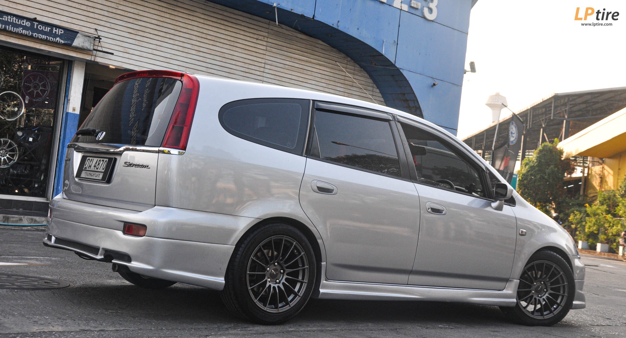 HONDA STREAM จัดล้อ RS05 SSW 17x8 +35 เทากัน