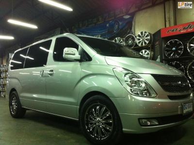 Hyundai H1เปลียนแม็กTam3291แบ็คโครมยางDunlop235/55-18 ที่ ลาดพร้าวยางยนต์ ครับ