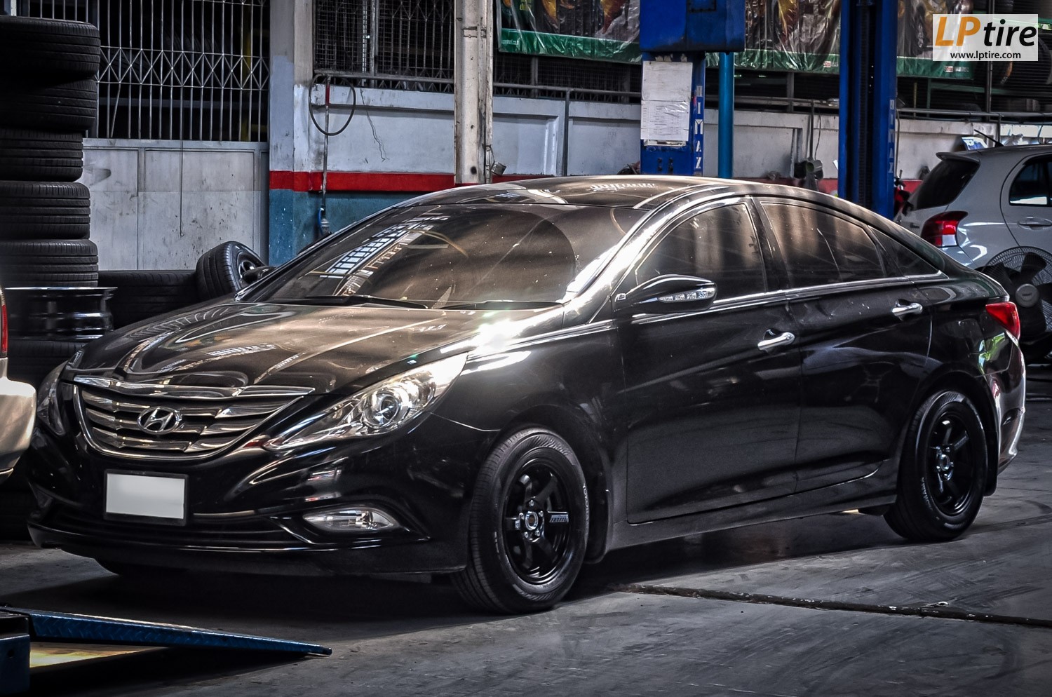 Hyundai Sonata + แม็ก TE 37 SL MF6003 15นิ้ว สีดำด้าน