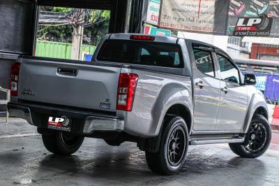 รถ - ISUZU D-MAX ล้อแม็ก - ENKEI MATRIX (SS19) ดำด้านหมุดเงิน ขอบ - 18x9 ET10 6x139.7
ยางเดิม - michelin เบอร์ - 265/60-18