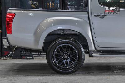 รถ - ISUZU D-MAX ล้อแม็ก - ENKEI MATRIX (SS19) ดำด้านหมุดเงิน ขอบ - 18x9 ET10 6x139.7
ยางเดิม - michelin เบอร์ - 265/60-18