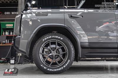 รถ - JAECOO J6 ล้อแม็ก - ORI WHEELS CHAPTER-4 EP.2 FlowForming V-DARK สเปค - 18x8 ET35 5x108
รัดยาง - TOYO OPEN COUNTRY AT3 เบอร์ - 235/60-18