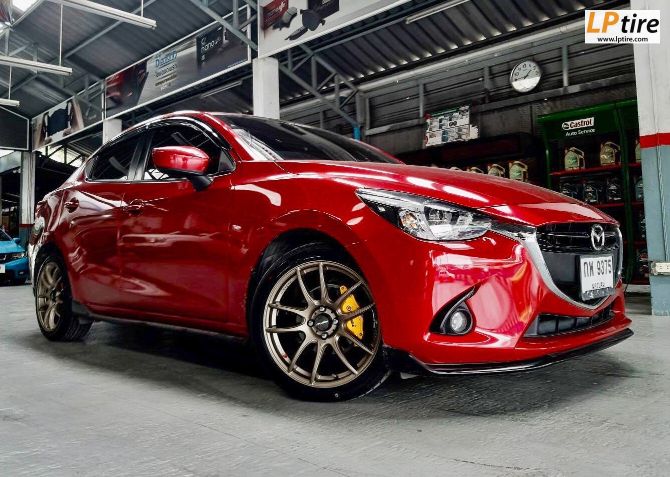 Mazda 2 + ล้อแม็ก Lenso PDE 17นิ้ว สี Copper + ยาง MAXXIS I-PRO 205/45-17