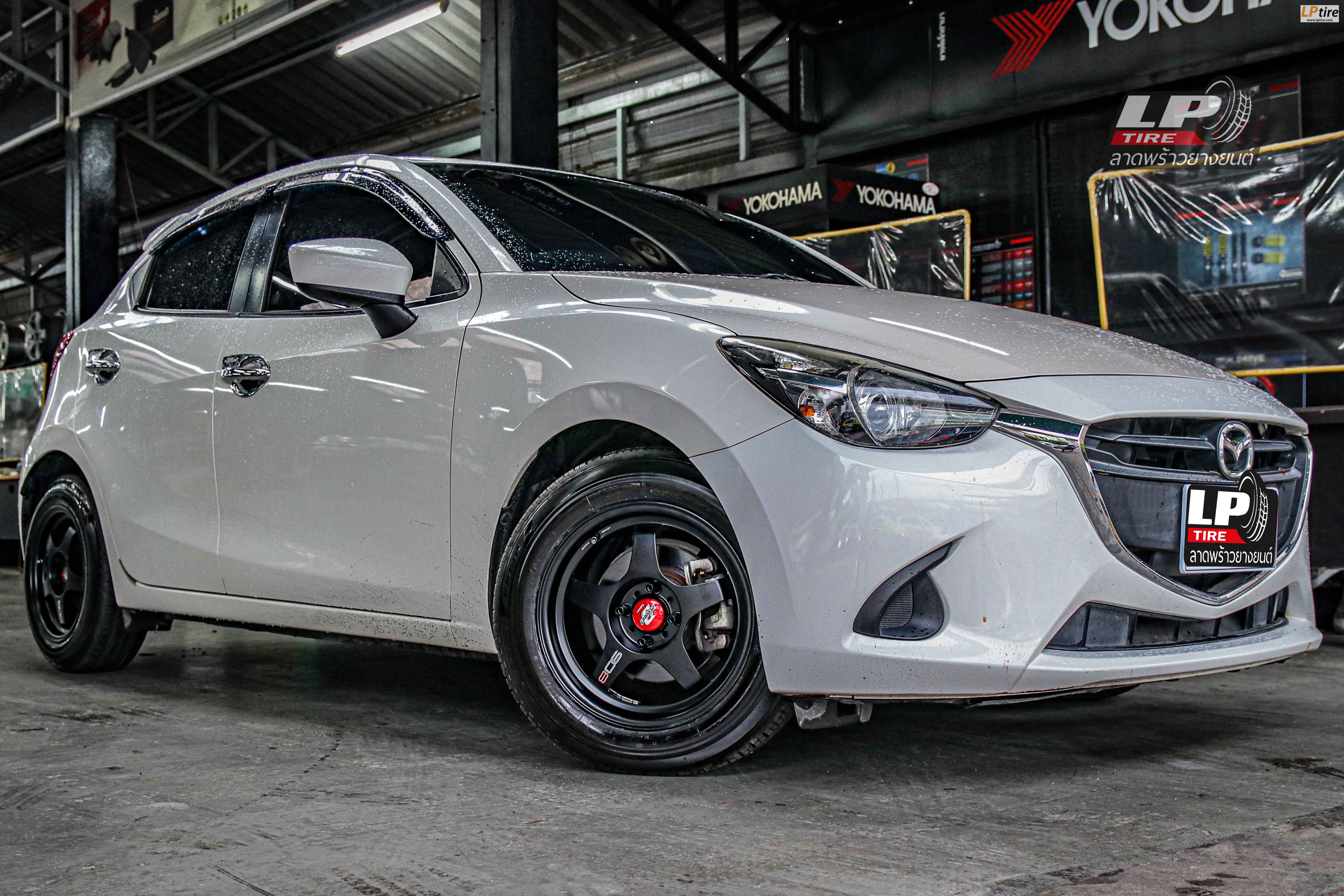 รถ - MAZDA 2 ล้อแม็ก - LENSO 90B VERSION 2 ดำด้าน ขอบ - 15x7 ET33 4x100 ยางเดิม - BRIDESTONE
เบอร์ - 185/65-15