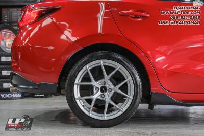 รถ -MAZDA 2 ล้อแม็ก - EmotionR FRX BY LENSO SILVER สเปค -17x7.5 ET35 4x100 ยาง - LENSO D-1CS
เบอร์ - 215/45-17