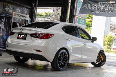 รถ - MAZDA 2&nbsp;ล้อแม็ก - LENSO VENOM V1N FlowForming ดำเงา สเปค - 17x7 ET35 4x100&nbsp;รัดยาง - MICHELIN PILOT SPORT 5 เบอร์ - 215/45-17