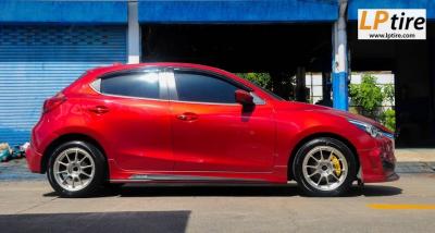 MAZDA 2 จับคู่กับ TC105N 16 4/100 ยาง 195/55R15 DUNLOP LM704สวยลงตัวมากครับ