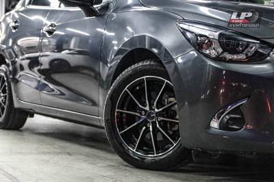 รถ - MAZDA 2 DJ ล้อแม็ก - ENKEI DRACO ดำหน้าเงา สเปค - 15x6.5 ET38 4x100 รัดยาง - ยางเดิม
เบอร์ -