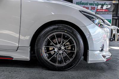 รถ - MAZDA 2 ล้อแม็ก - ENKEI SC48 ดำหน้าเงา สเปค - 15x7 ET38 4x100 ยาง - YOKOHAMA V552 เบอร์ - 195/60-15