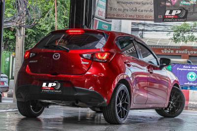 รถ - MAZDA 2 ล้อแม็ก - EmotionR FRE BY LENSO ดำด้าน ขอบ - 17x7.5 ET35 4x100 ยาง - LENSO D-1CS
เบอร์ -215/45-17 ผ้าเบรคหน้า - NEXZTER