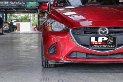 รถ - MAZDA 2 ล้อแม็ก - EmotionR FRE BY LENSO ดำด้าน ขอบ - 17x7.5 ET35 4x100 ยาง - LENSO D-1CS
เบอร์ -215/45-17 ผ้าเบรคหน้า - NEXZTER