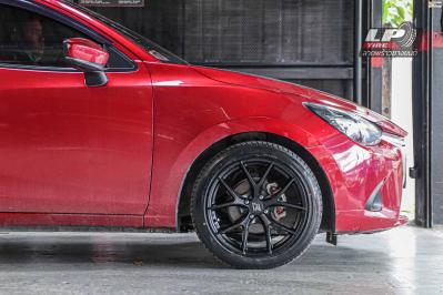 รถ - MAZDA 2 ล้อแม็ก - EmotionR FRE BY LENSO ดำด้าน ขอบ - 17x7.5 ET35 4x100 ยาง - LENSO D-1CS
เบอร์ -215/45-17 ผ้าเบรคหน้า - NEXZTER