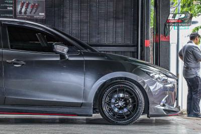 รถ - MAZDA 2 ล้อแม็ก - LENSO JAGER NOVA ดำด้าน ขอบ - 15x7 ET35 4x100 ยางเดิม - YOKOHAMA A-DRIVE AA01 เบอร์ - 195/60-15