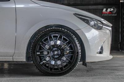 รถ - MAZDA 2 ล้อแม็ก - MOMO H486T REVENGE ดำด้าน ขอบ - 17x7 ET40 4x100 ยาง - MICHELIN PRIMACY 5 เบอร์ - 215/45-17