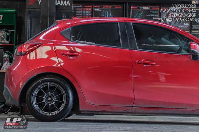 รถ -MAZDA 2 ล้อแม็ก - LENSO CLIMAX (90C) สเปค - 15x7 ET33 4x100 ยาง - LENSO D-1CS
เบอร์ - 195/55-15