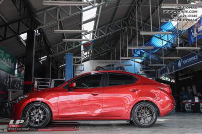 รถ - MAZDA 2 ล้อแม็ก - LENSO Jager Dyna HD สเปค - 17x7.5 ET35 4x100 ยาง - KUMHO ECSTA PS31
เบอร์ - 205/45R17