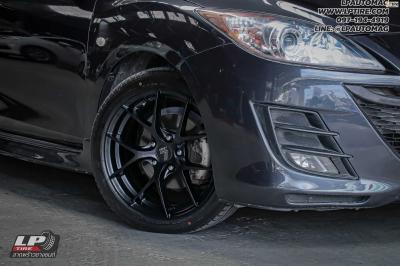 รถ - MAZDA 3 ล้อแม็ก -LENSO Jager Dyna ดำด้าน สเปค - 17x7.5 ET35 5x114.3 ยาง - LENSO D-1CS
เบอร์ - 215/45-17